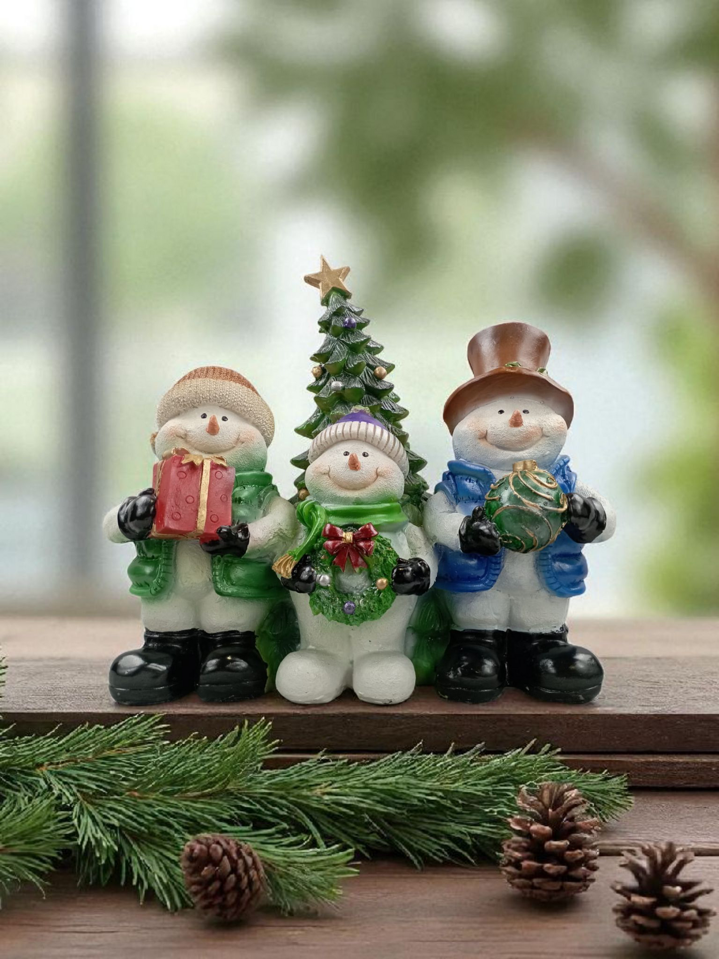 Decoraciones navideñas muñecos de nieve con árbol de navidad Decoración Navideña Familia de Muñecos de Nieve – Espíritu de Alegría y Calidez