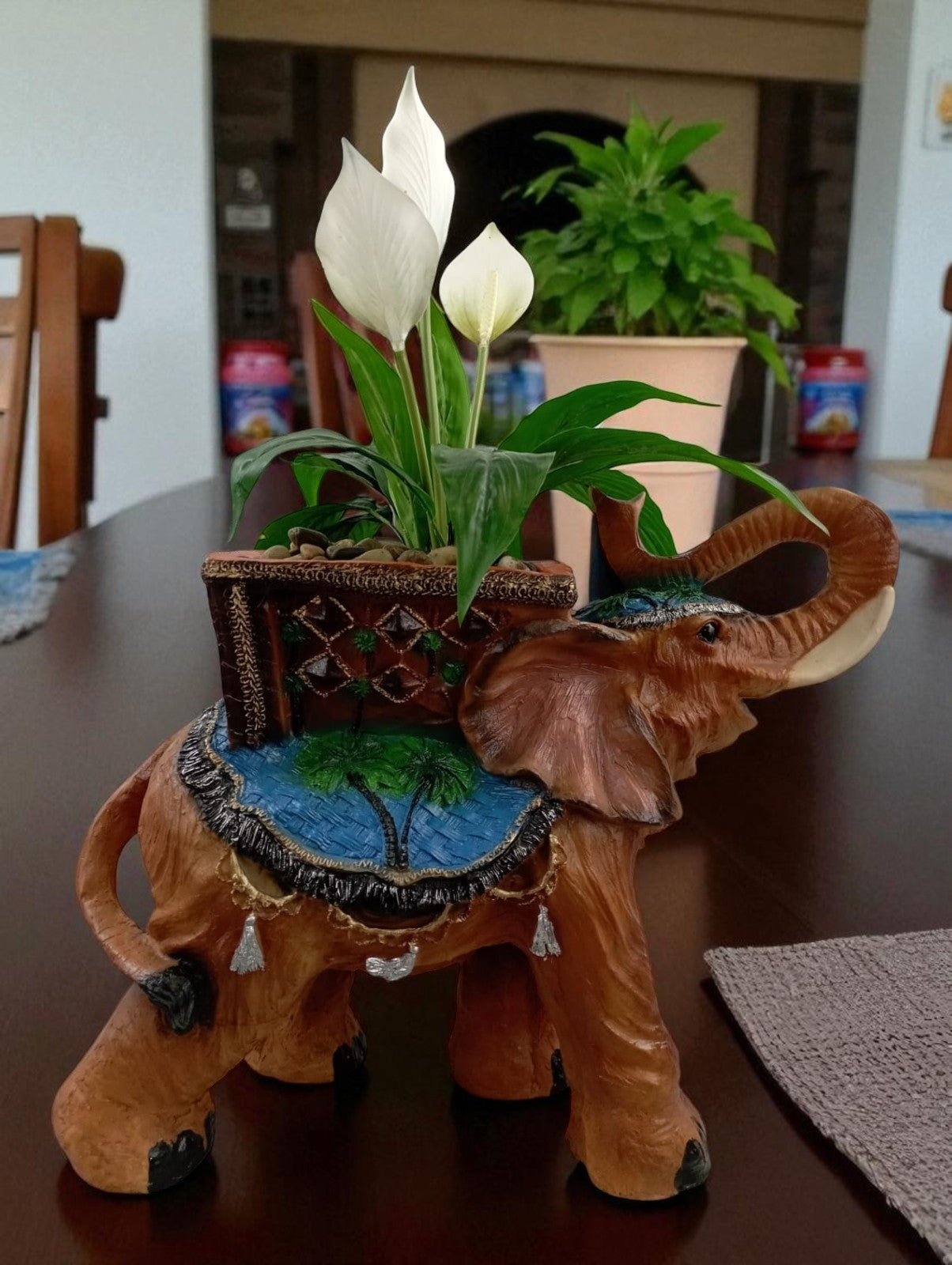 Maceta Decorativa con Forma de Elefante – Atrae Energía Positiva a tu Espacio