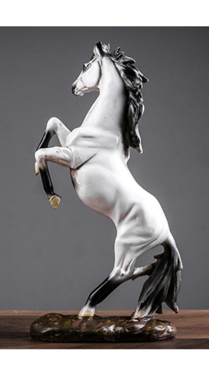 Caballo relinchando figuras decorativas para escritorio interior resina.