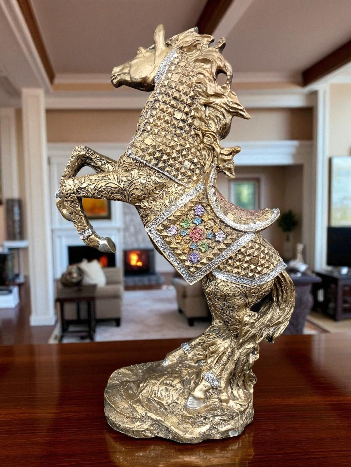 Caballo Decorativo Dorado | Escultura de Caballo en Resina para Decoración Elegante