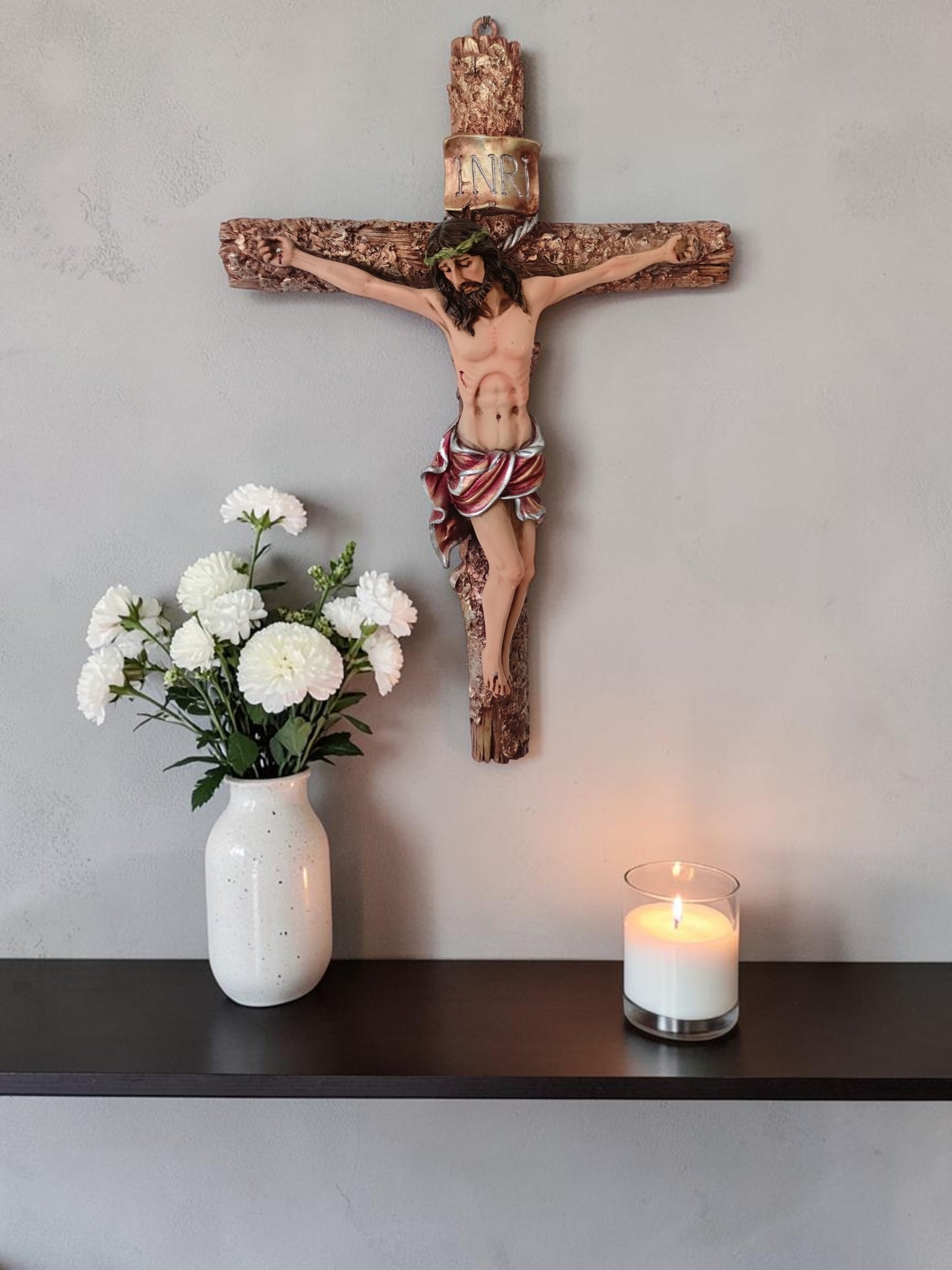 Cristo de la Agonía 37 cm – Fe, Sacrificio y Redención en Acabado Metálico