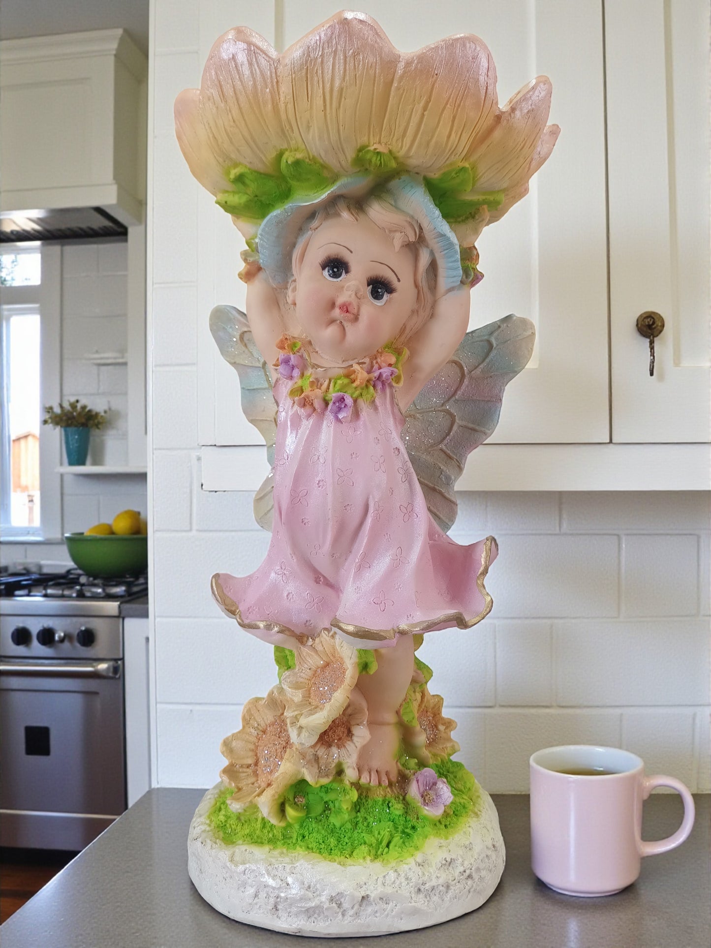 Hada Frutero Florero Decorativa de Resina – Figura Fantasía Floral para Hogar y Jardín 35 cm