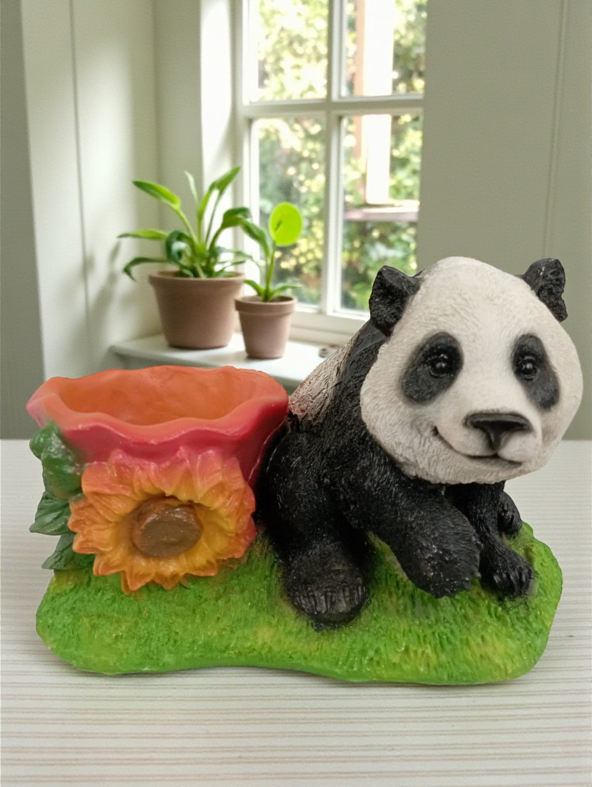 Macetero Decorativo Osito– Figura de Resina para Jardín y Hogar