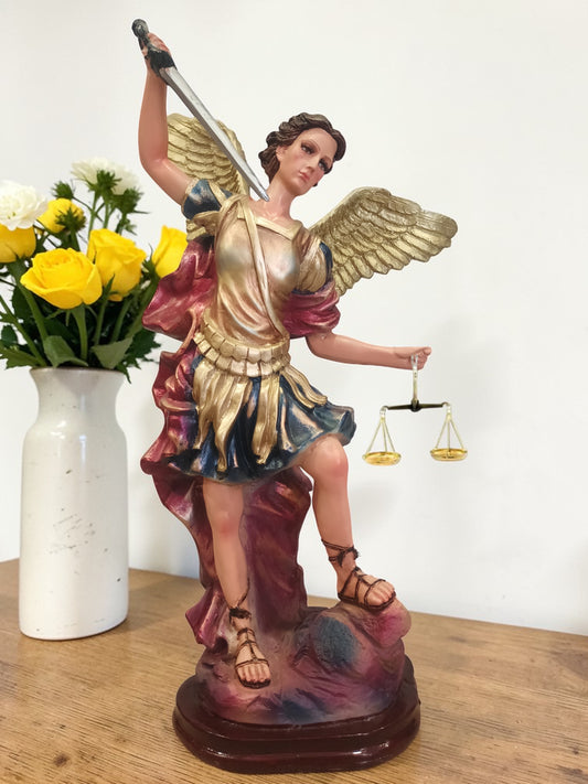 San Miguel Arcángel Triunfador 50 cm con espada y balanza sin diablo sin maligno