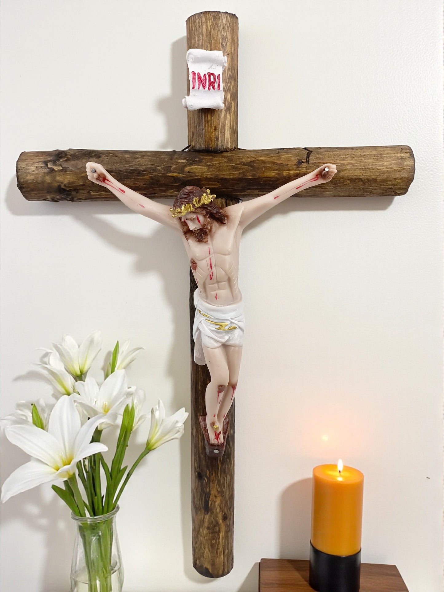 Cristo con tronco cruz religión 50 cm