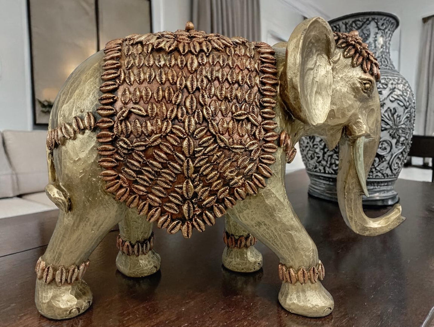 Elefante Artesanal de la Abundancia con Detalles Étnicos – Prosperidad, Protección y Elegancia