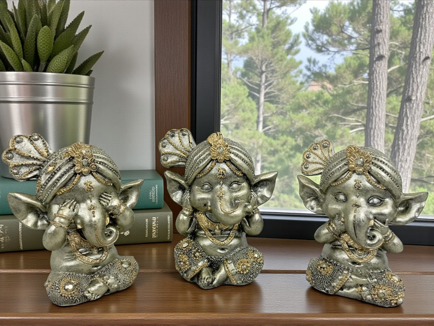 Trío Bebé Ganesh Decorativo | Figuras Espirituales en Resina Estilo Hindú