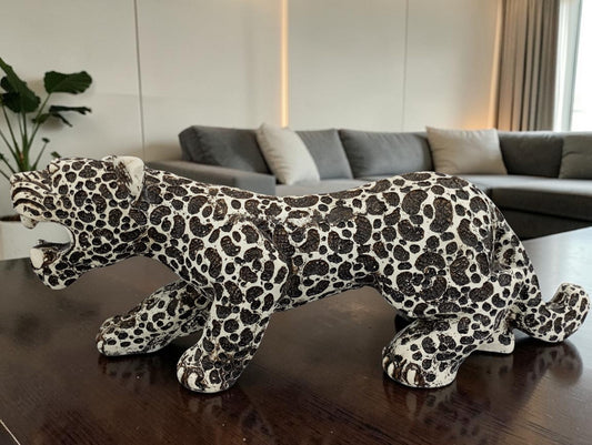 Jaguar Decorativo Artesanal en Resina – Elegancia Salvaje para tu Espacio | 16 cm