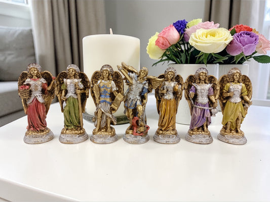 Set de 7 Arcángeles de 15 cm – Protección, Fe y Energía para tu Hogar