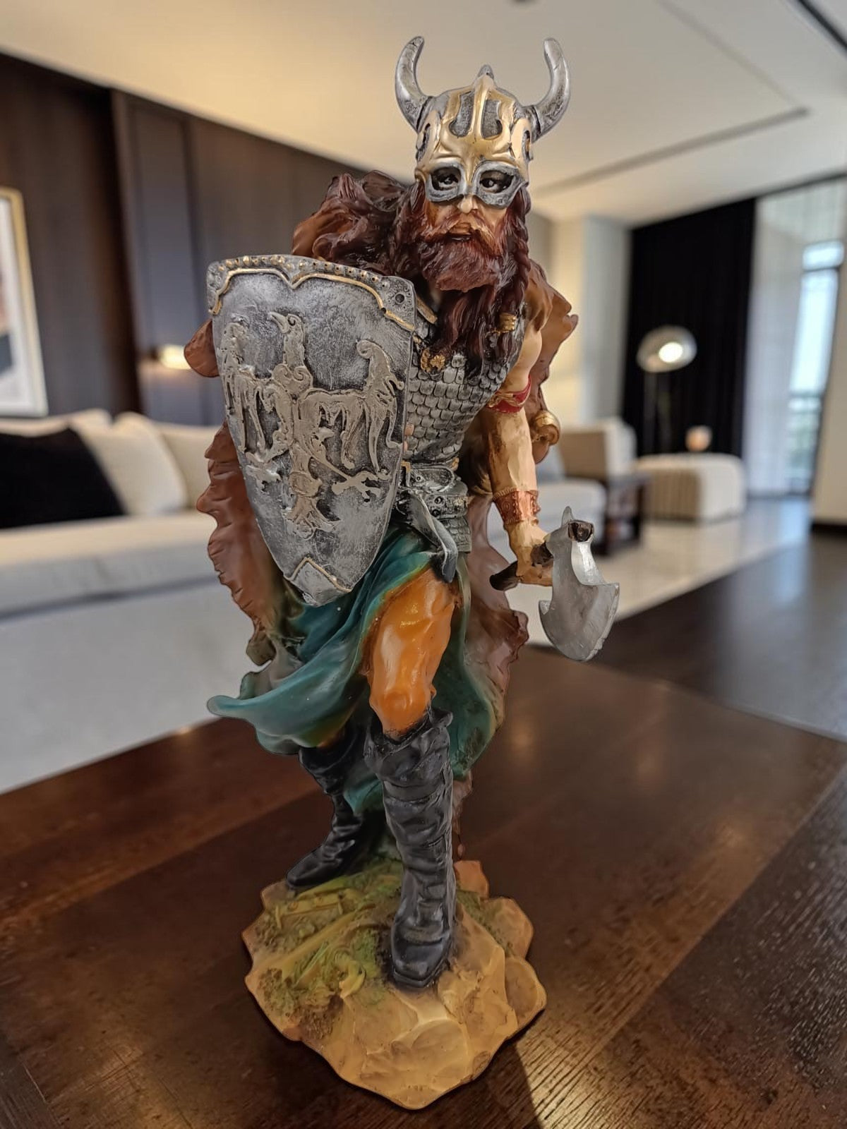 Guerrero Vikingo – Figura Premium 40 cm